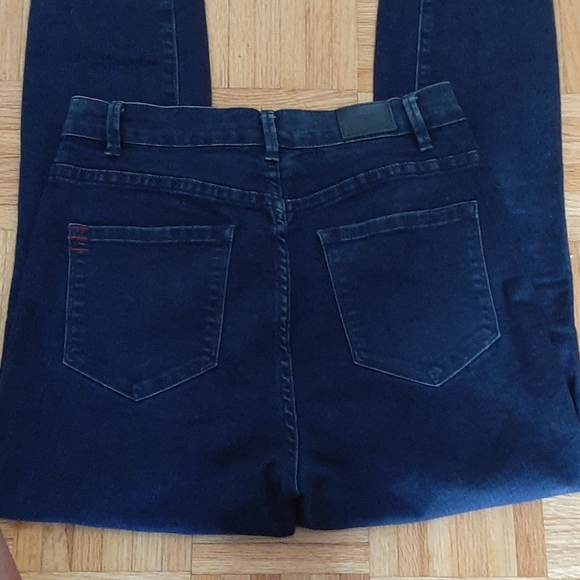 BDG Super High Rise Twig Ankle Jeans Size 29 - Picture 2 of 4